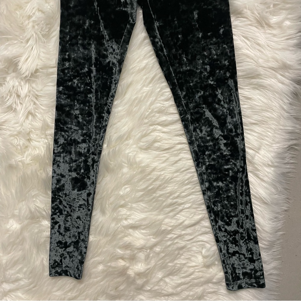 Victoria's Secret PINK Ultimate Green Crushed Velvet Yoga Leggings Size XS - Picture 5 of 7